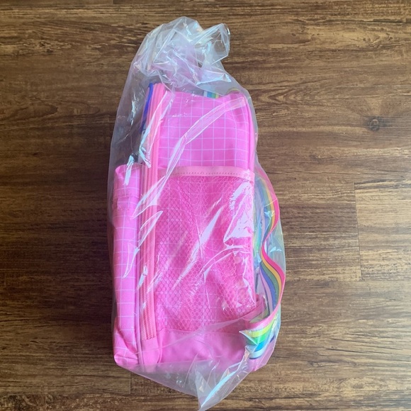 Hello Kitty x Igloo 12-Can Backpack Cooler New - Picture 10 of 14